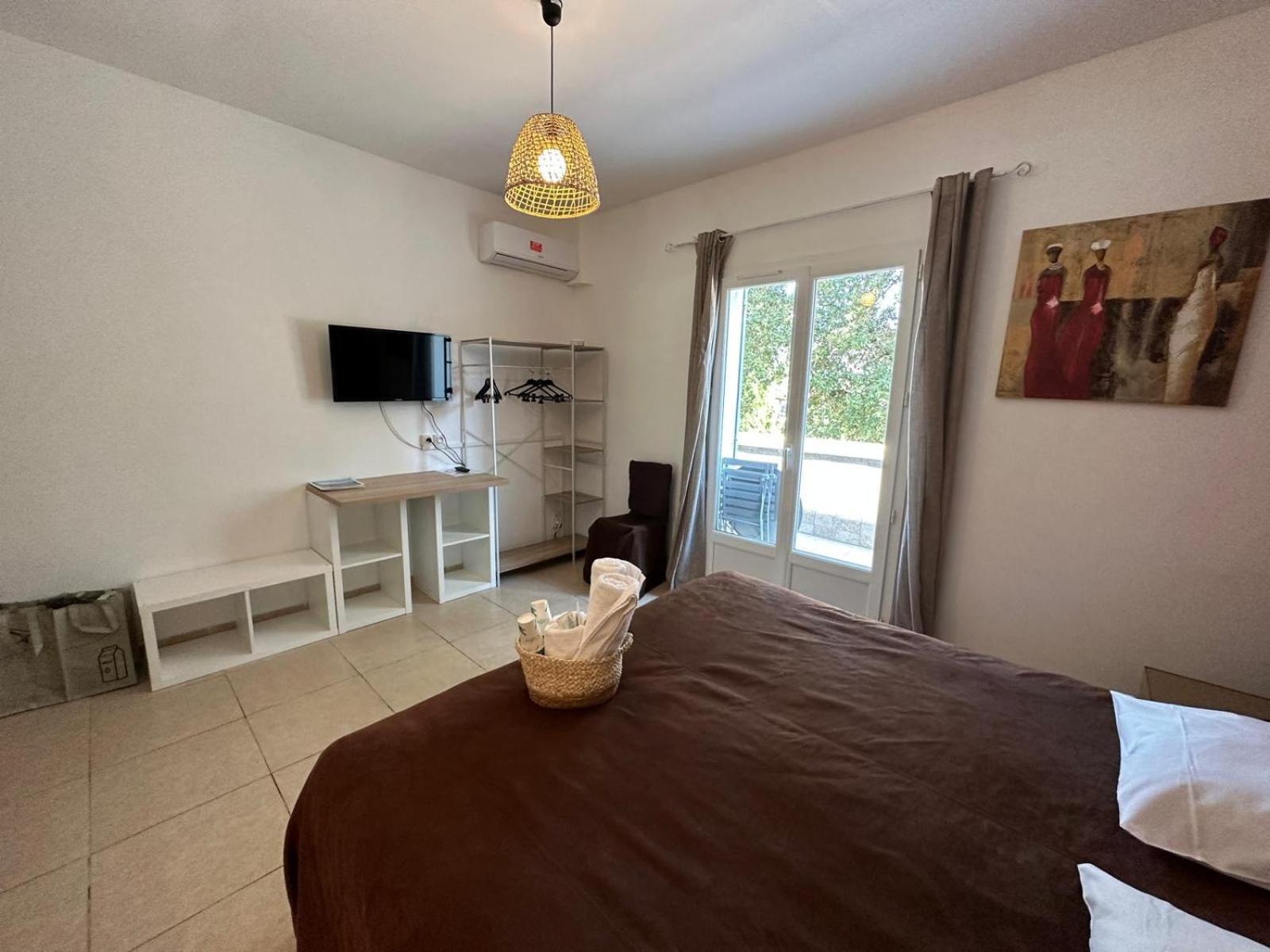 L'Hotel Du Bastier Ginasservis Exteriér fotografie