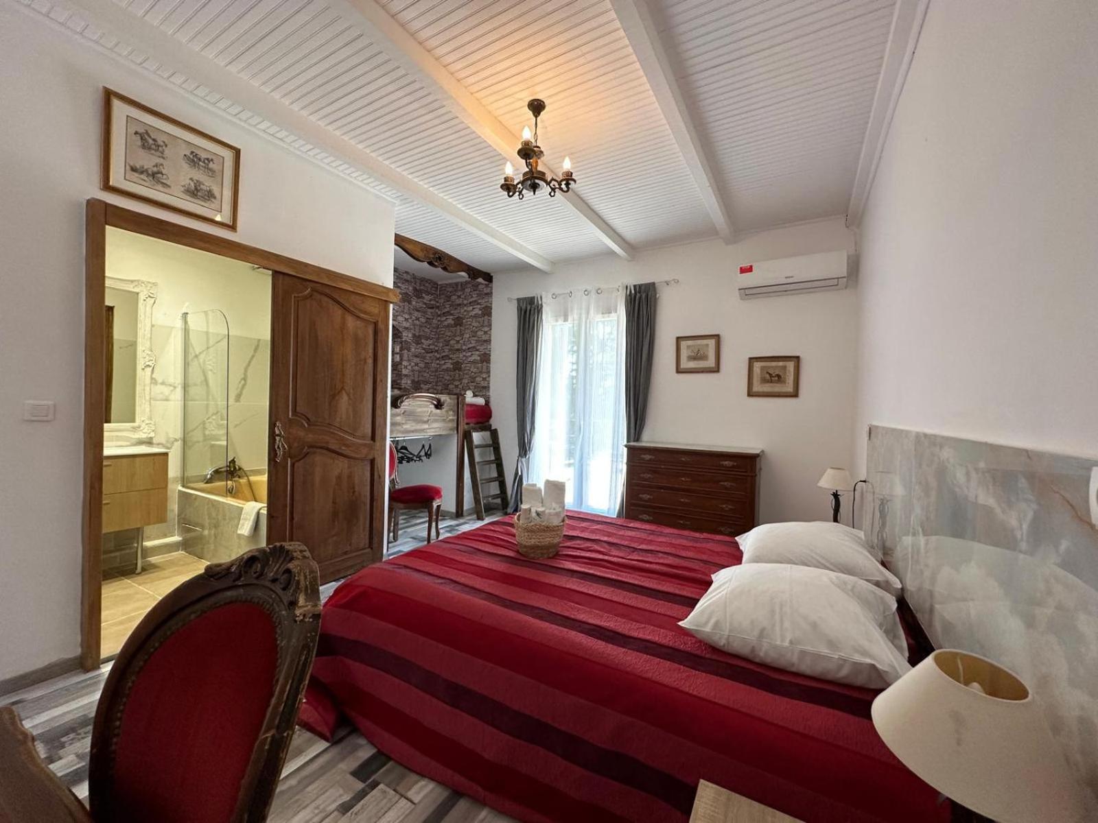L'Hotel Du Bastier Ginasservis Exteriér fotografie